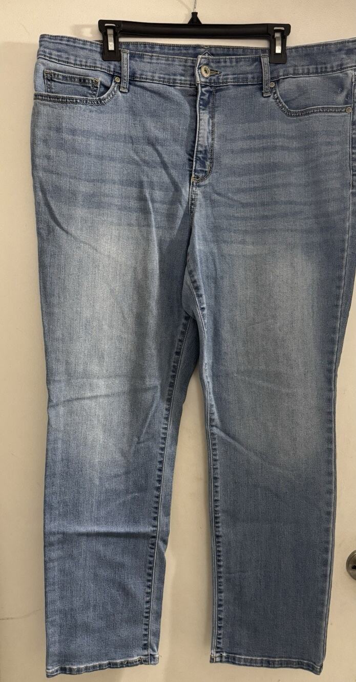 St Johns Bay Straight Leg Jeans Stretch Light Wash Women's 18